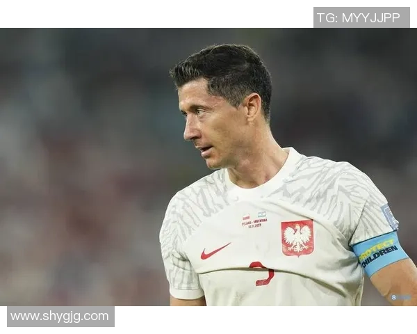 波兰足球第一球星是谁 他在国际赛场上的传奇表现分析